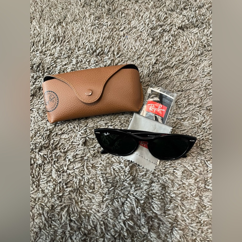 Ray-Ban Nina Sunglasses
